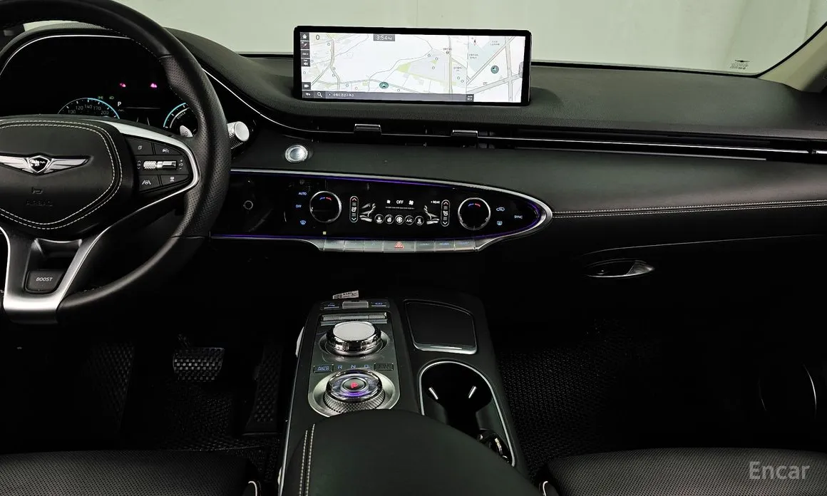 Фото 14 - Genesis GV70