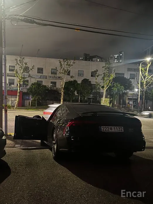 Фото 2 - Audi A7