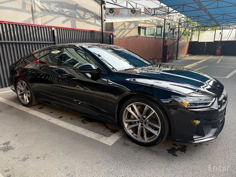 Фото 5 - Audi A7