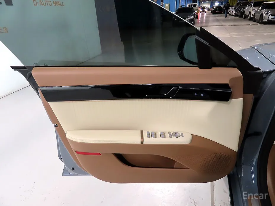 Фото 13 - Hyundai Grandeur