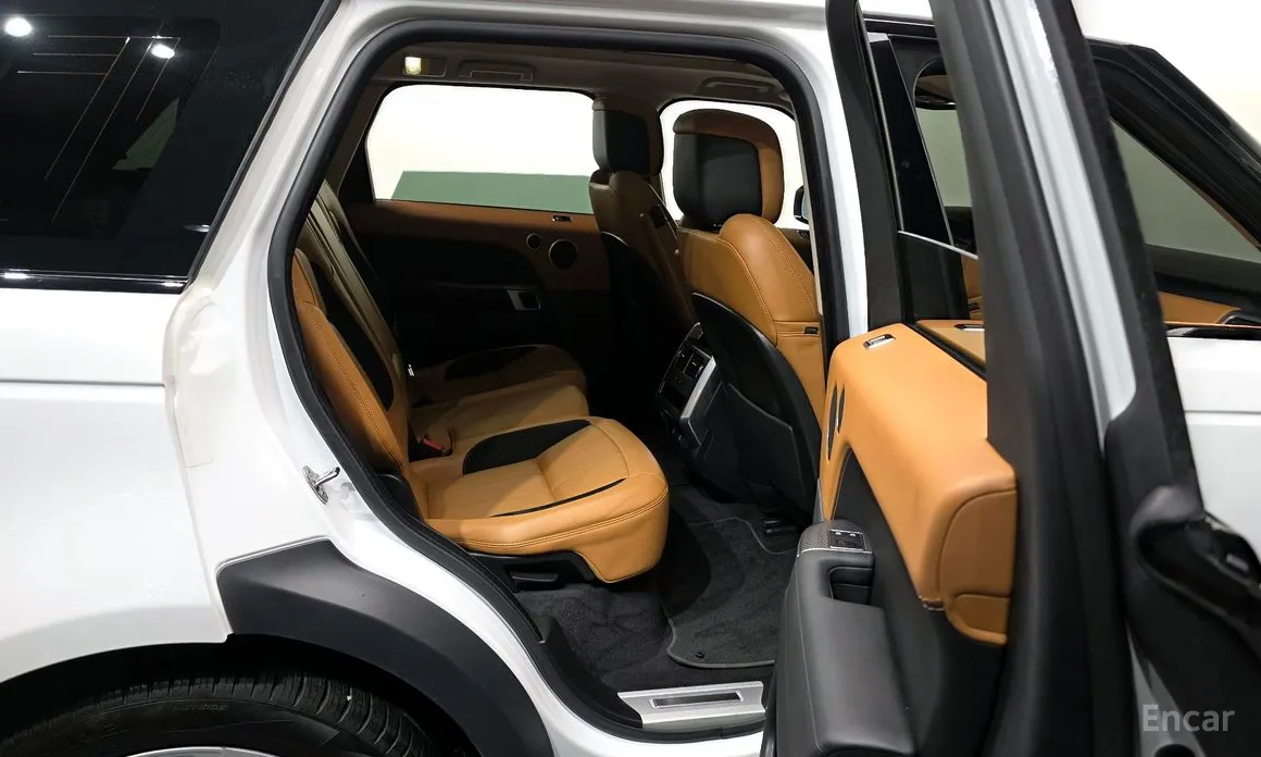 Фото 12 - Land Rover Range Rover Sport