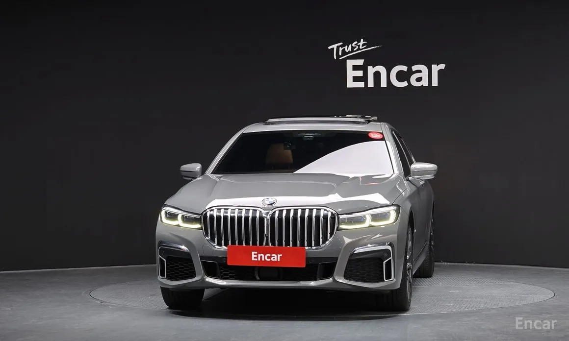 Фото 3 - BMW 7 Series