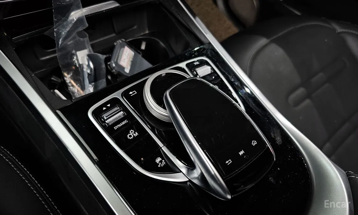 Фото 18 - Mercedes-Benz G-Class