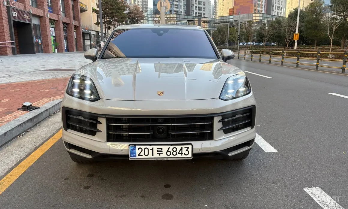 Фото 1 - Porsche Cayenne