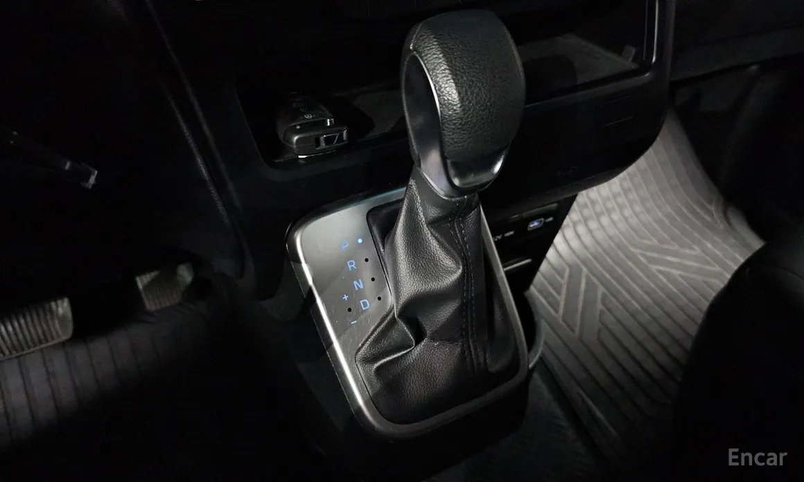 Фото 9 - Hyundai Staria