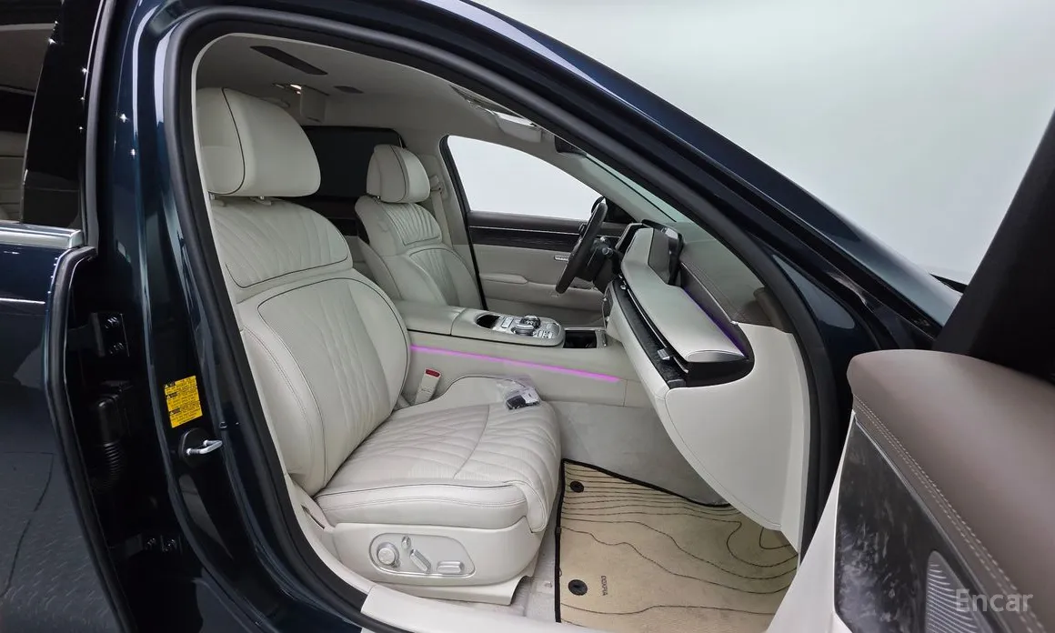 Фото 10 - Genesis G90