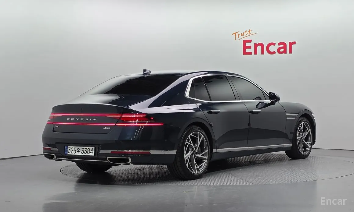 Фото 2 - Genesis G90