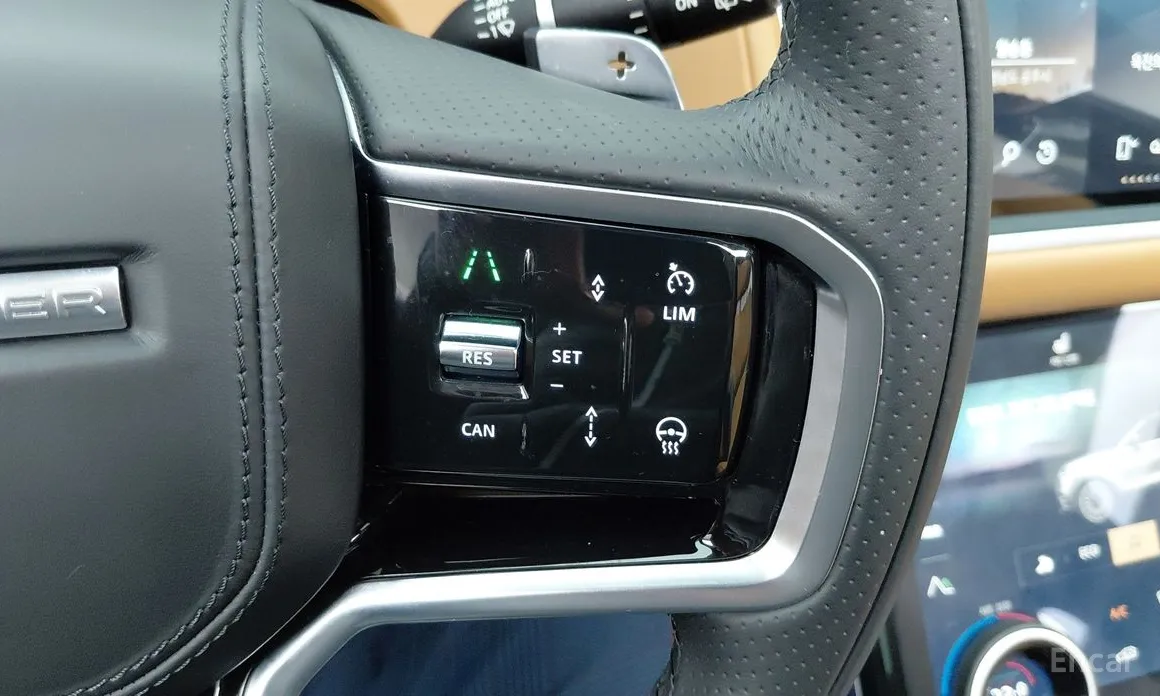 Фото 17 - Land Rover Range Rover Velar