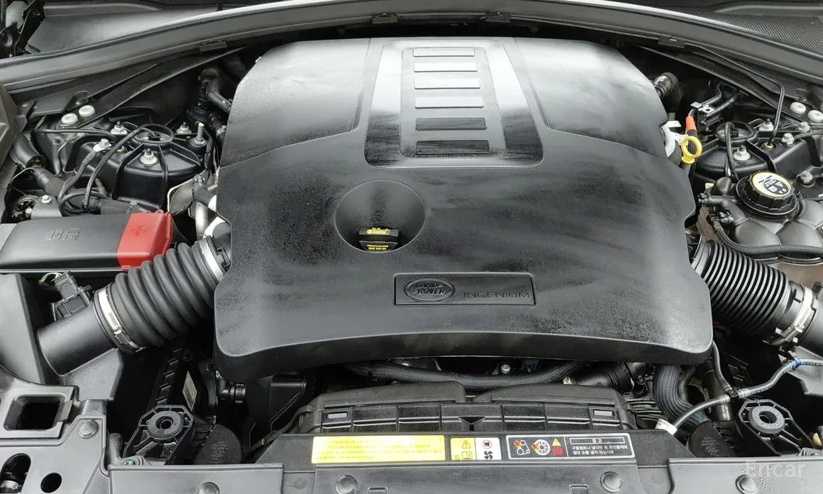 Фото 6 - Land Rover Range Rover Velar