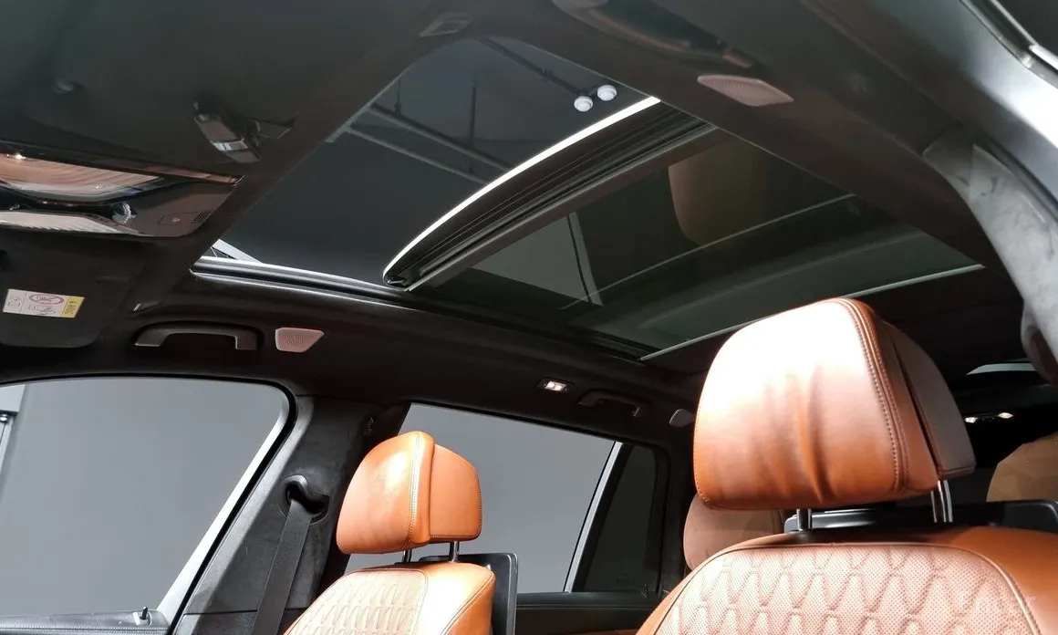 Фото 17 - BMW X7