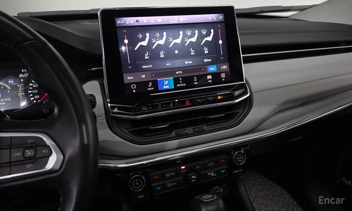 Фото 17 - Jeep Compass