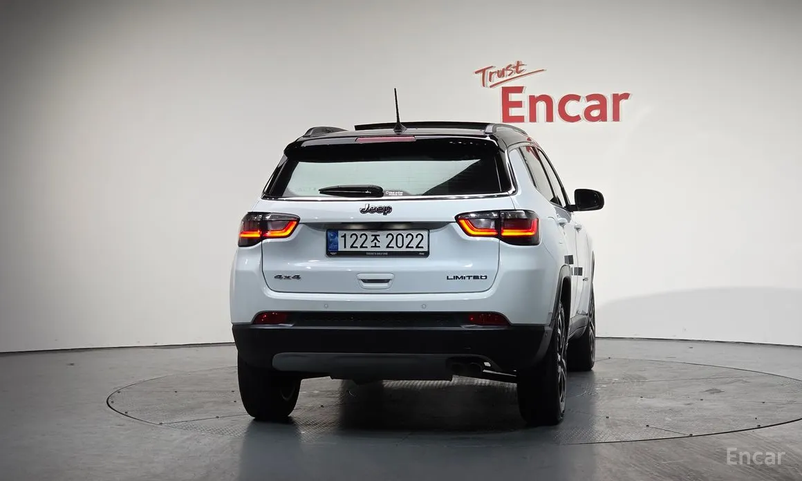 Фото 4 - Jeep Compass