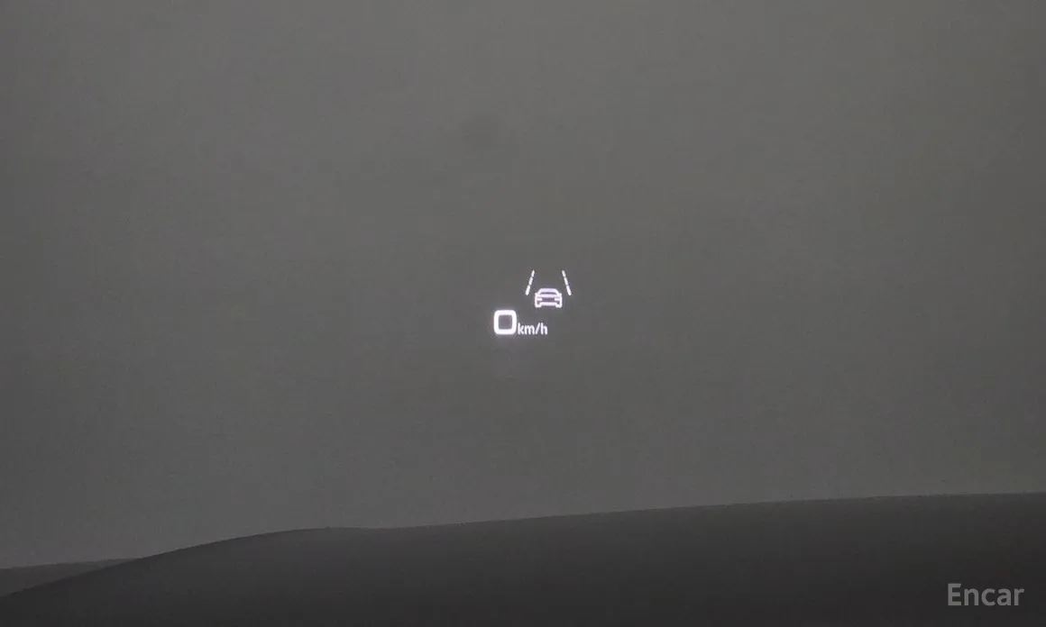 Фото 17 - Audi Q8