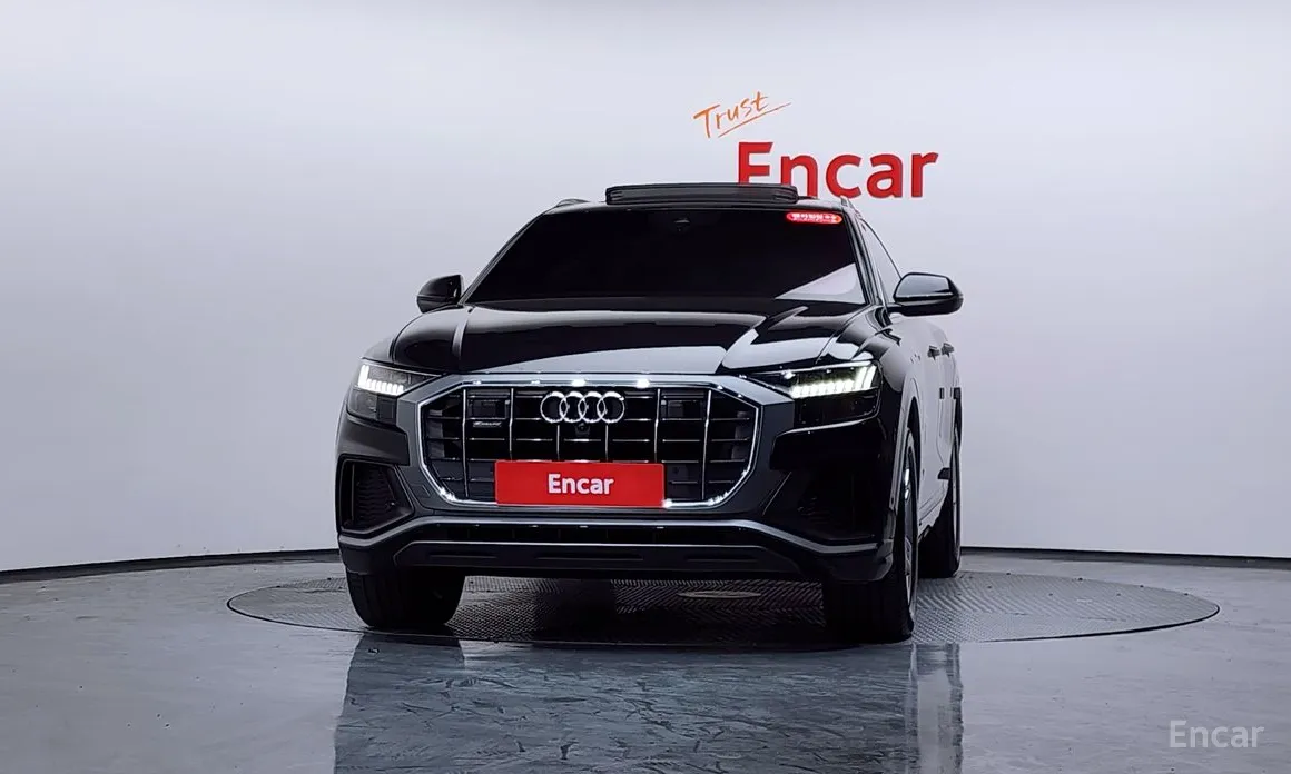 Фото 3 - Audi Q8