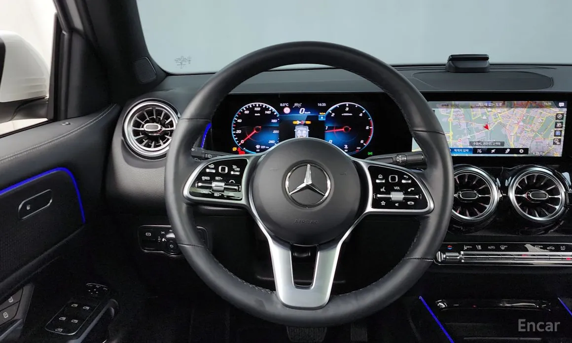 Фото 13 - Mercedes-Benz GLB-Class