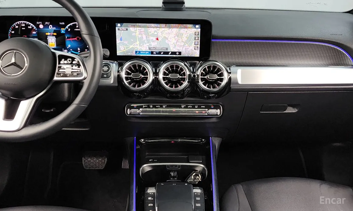 Фото 14 - Mercedes-Benz GLB-Class