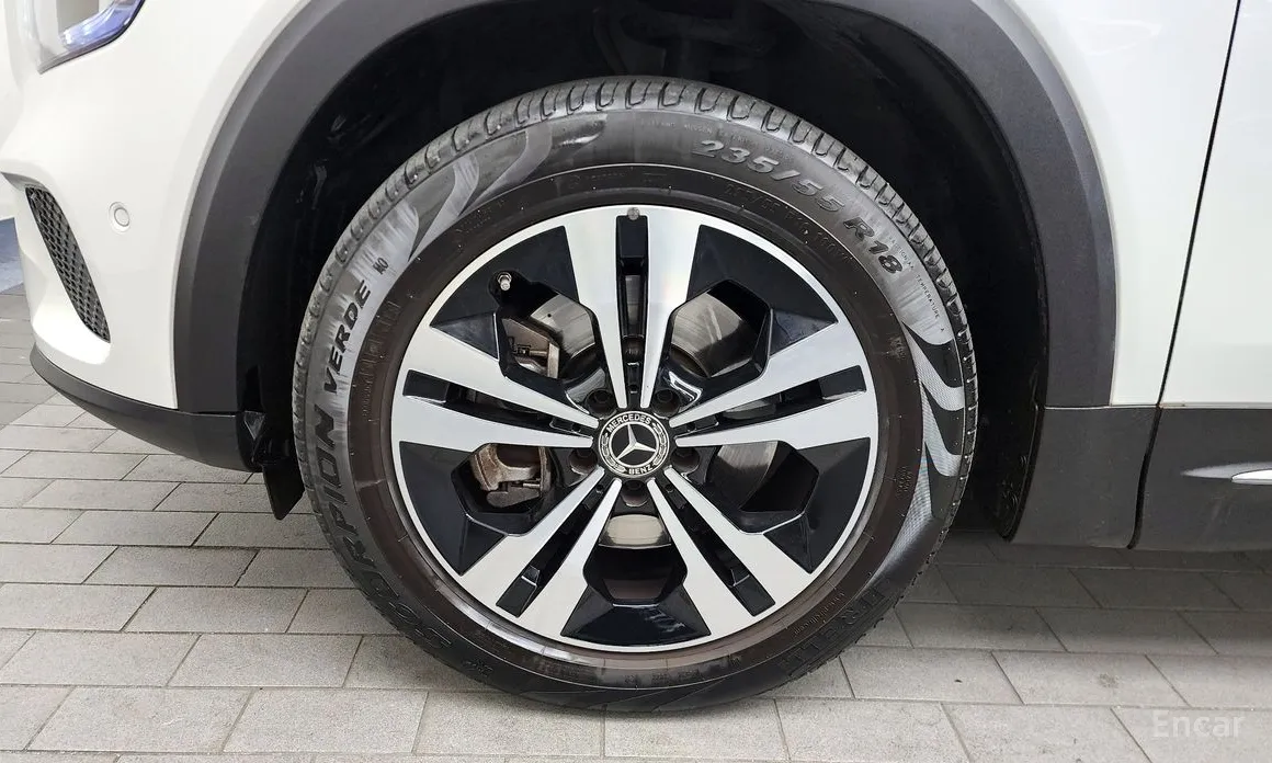 Фото 5 - Mercedes-Benz GLB-Class