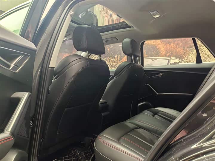 Фото 7 - Audi Q2L