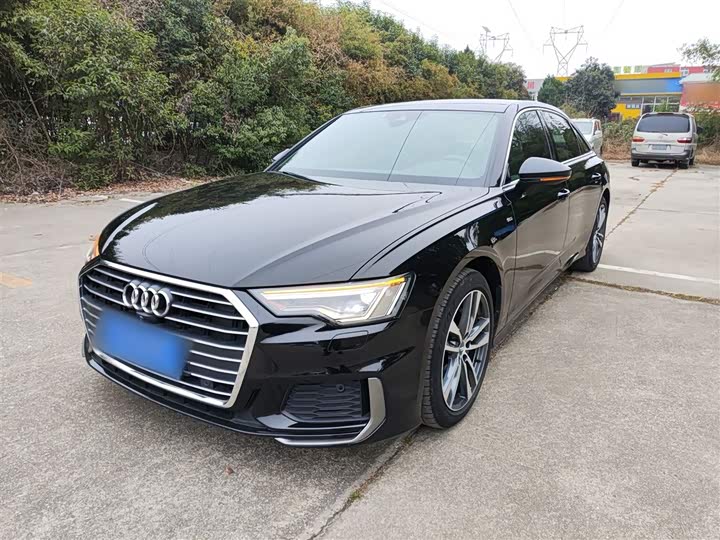 Фото 1 - Audi A6L