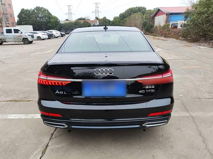 Фото 6 - Audi A6L