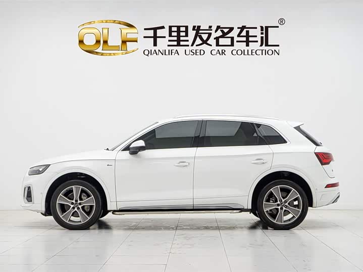 Фото 4 - Audi Q5L