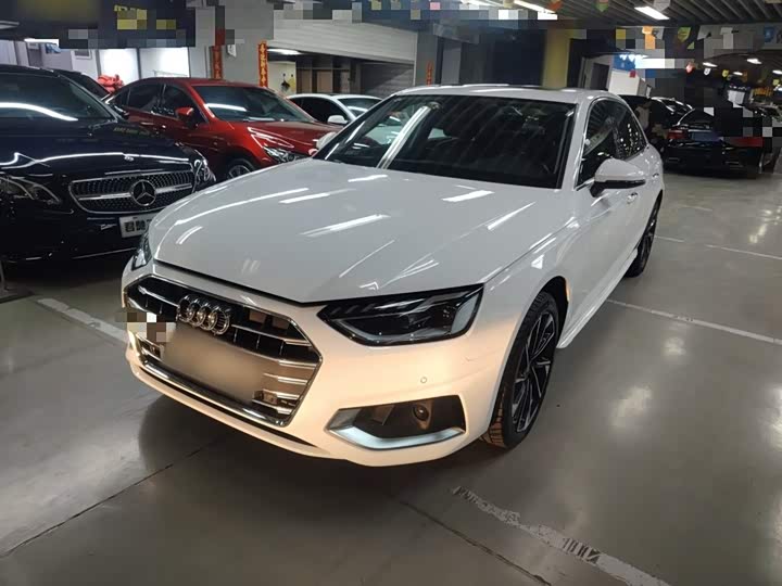 Фото 2 - Audi A4L