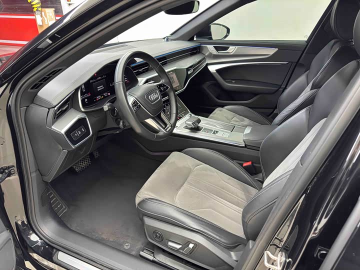 Фото 7 - Audi A6L