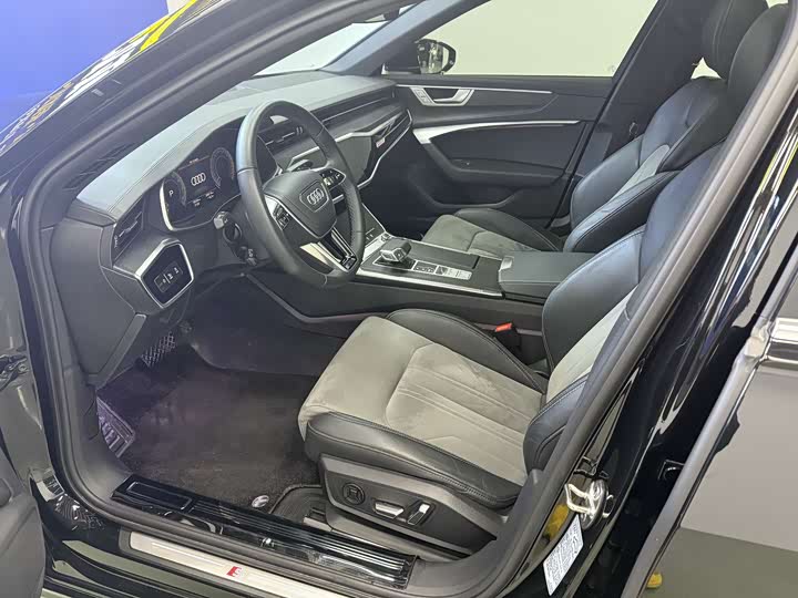 Фото 7 - Audi A6L