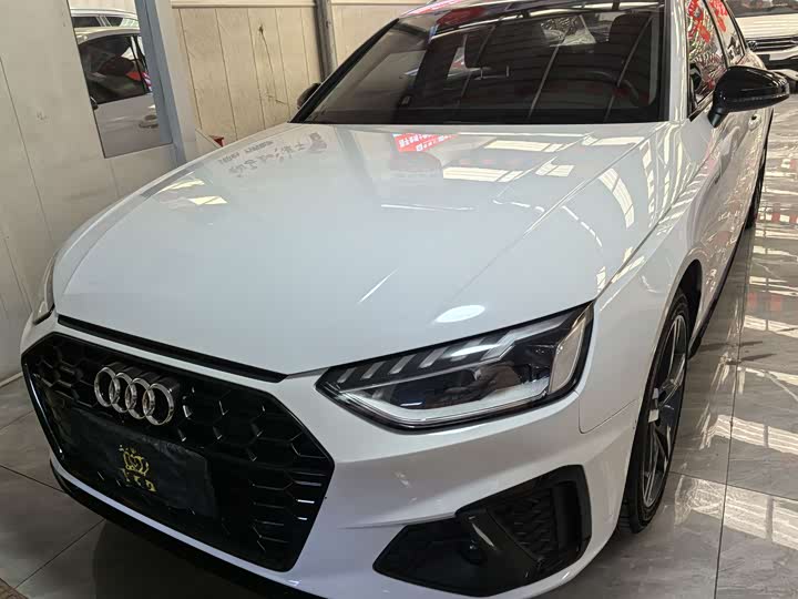 Фото 2 - Audi A4L