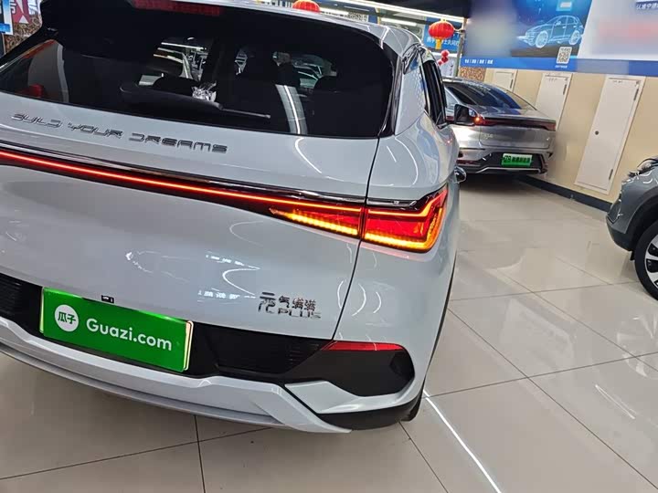 Фото 8 - BYD Yuan Plus