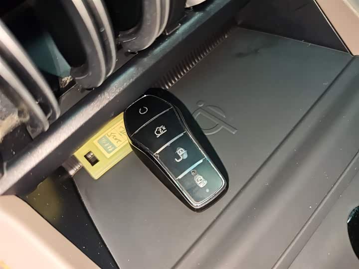 Фото 9 - BYD Yuan Plus