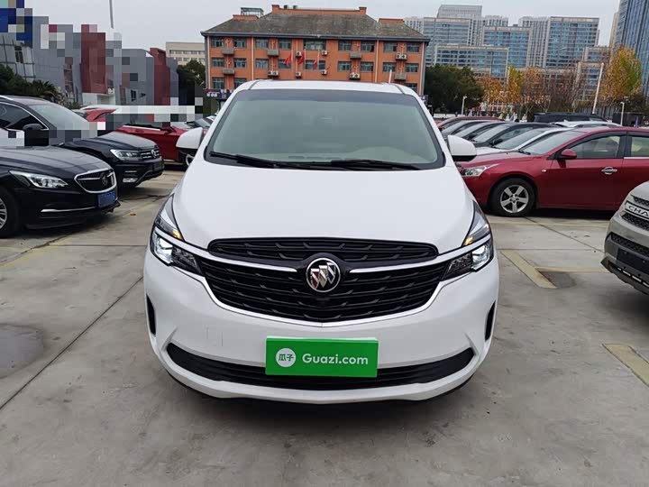 Фото 3 - Buick GL8 ES