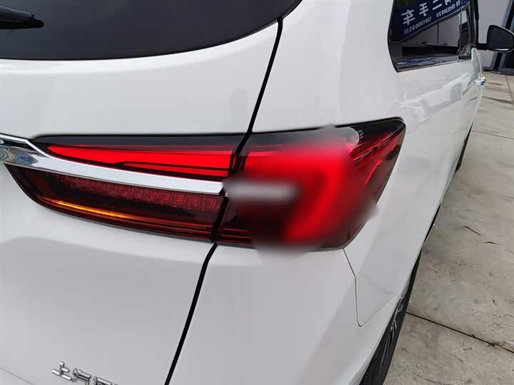 Фото 8 - Buick GL8 ES