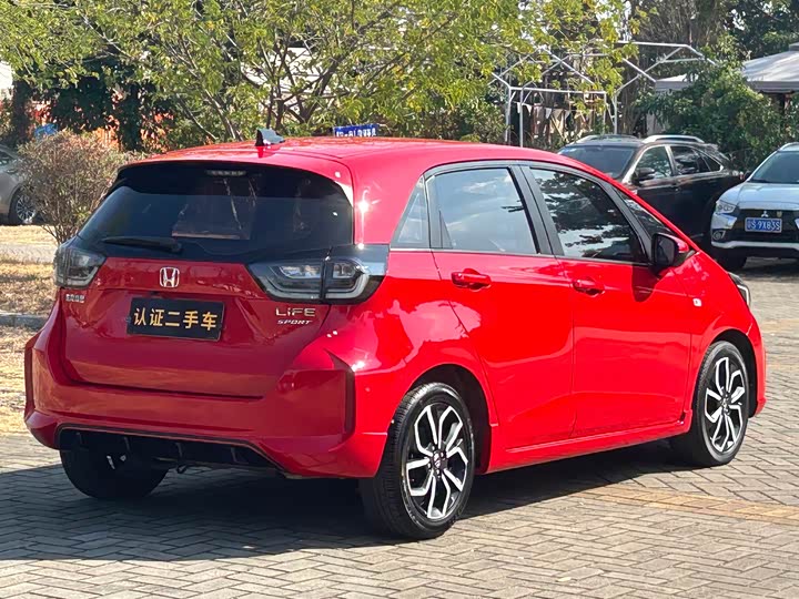 Фото 6 - Honda Life