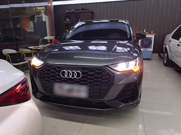 Фото 3 - Audi Q3 Sportback