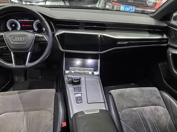 Фото 3 - Audi A6L