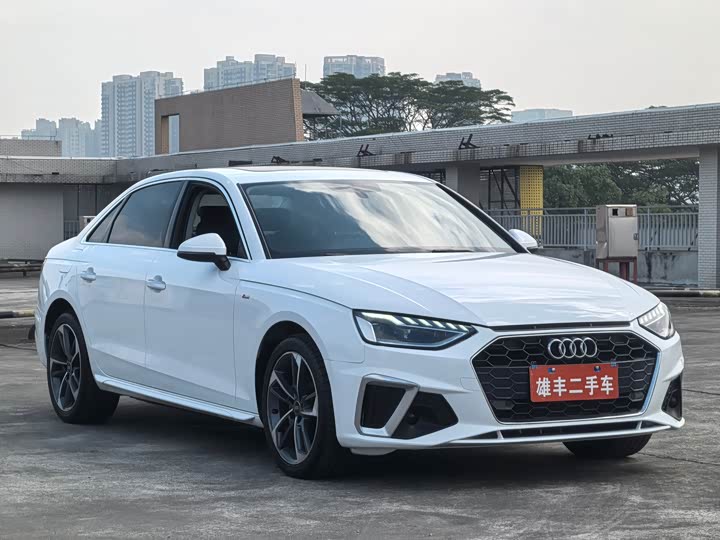 Фото 3 - Audi A4L