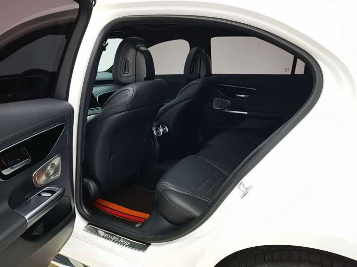 Фото 8 - Mercedes-Benz C-Class