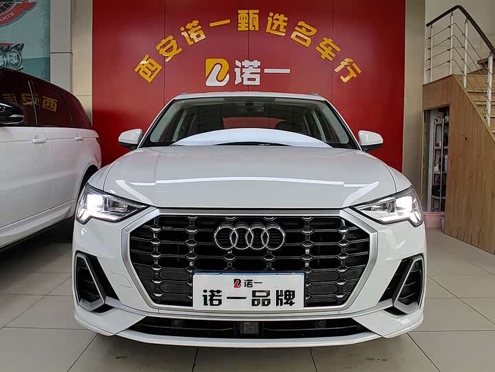Фото 2 - Audi Q3