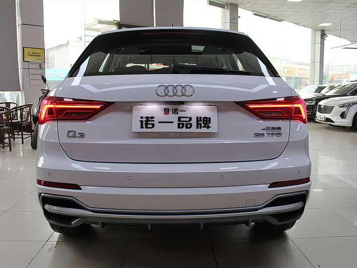 Фото 3 - Audi Q3