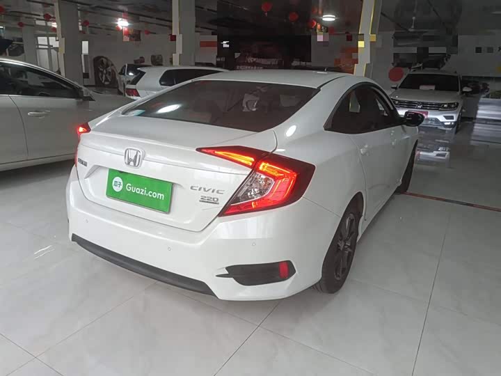 Фото 7 - Honda Civic