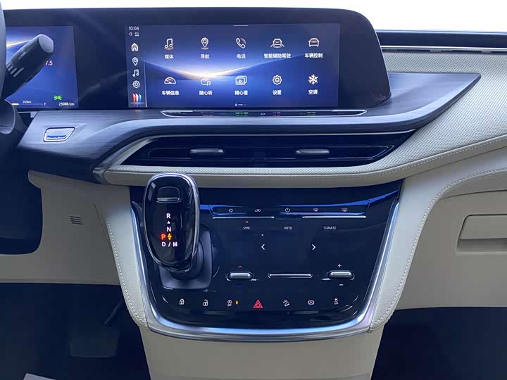 Фото 8 - Buick GL8 ES