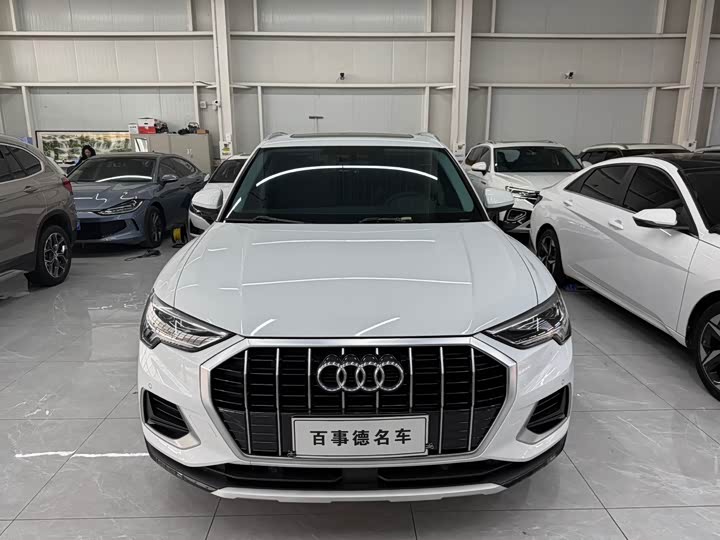 Фото 2 - Audi Q3