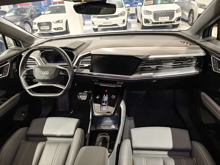 Фото 6 - Audi Q4 e-tron