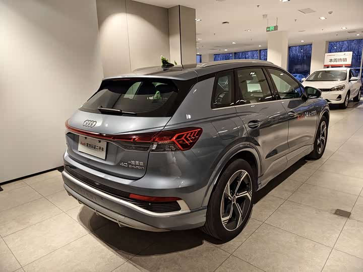 Фото 7 - Audi Q4 e-tron