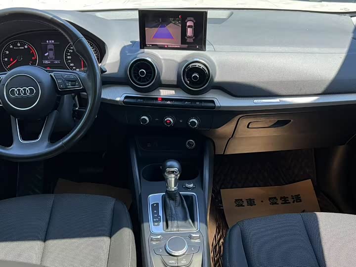 Фото 6 - Audi Q2L