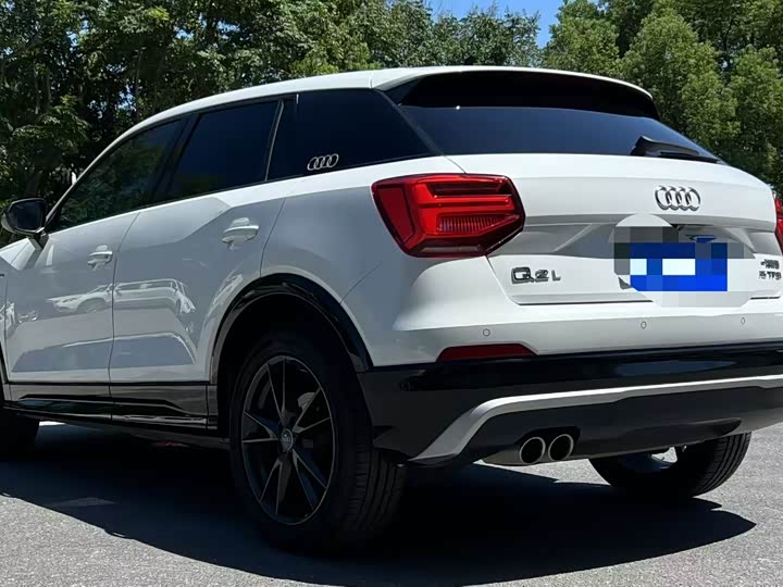 Фото 7 - Audi Q2L