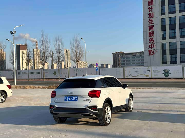 Фото 9 - Audi Q2L