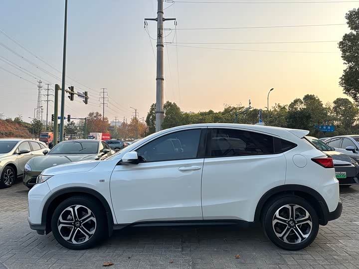 Фото 4 - Honda XR-V