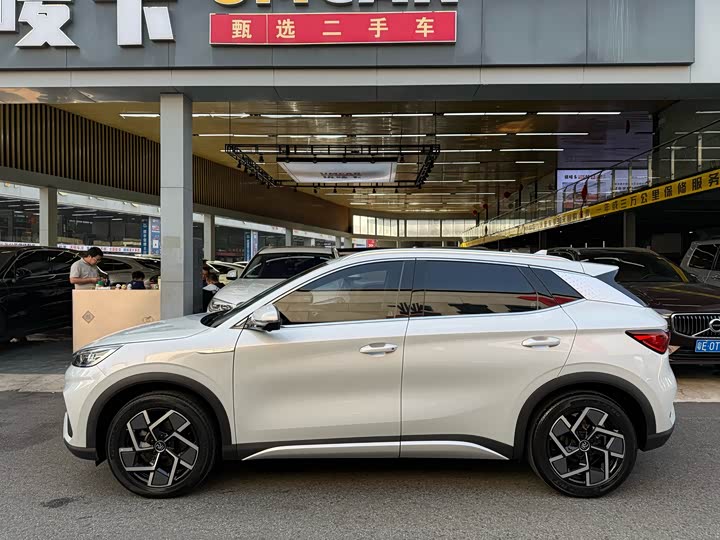 Фото 3 - BYD Yuan Plus